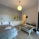 Lefkalia Apartamento *
